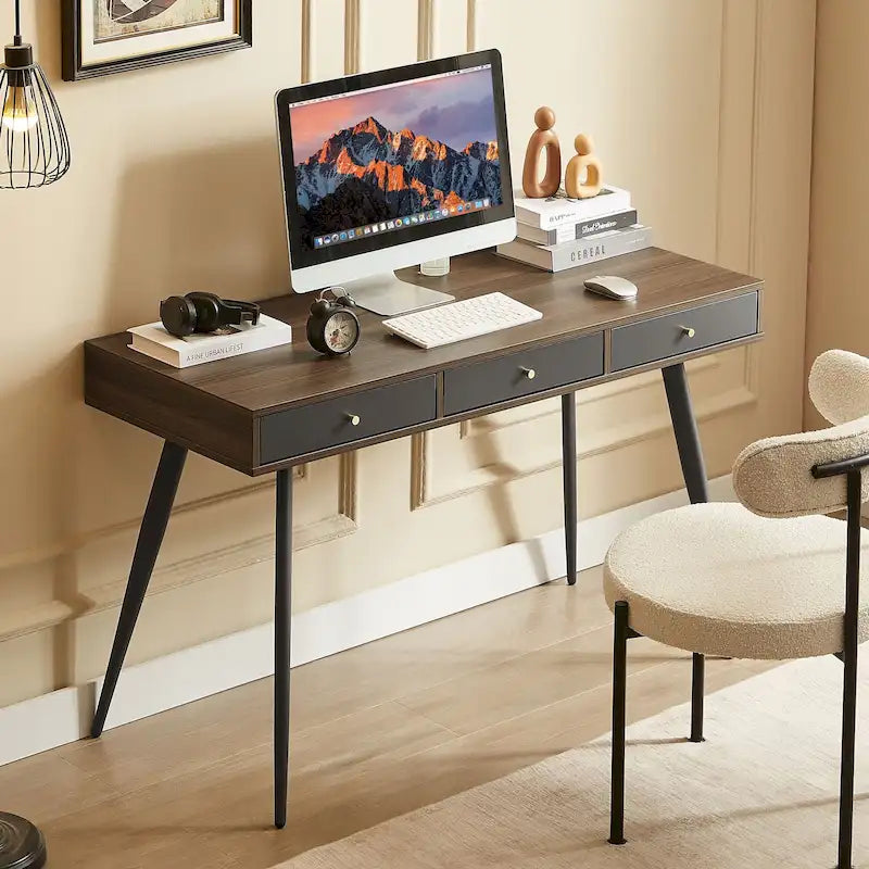 Bureau d'écriture moderne du milieu du siècle gris foncé et noyer avec 3 tiroirs, 1 personne