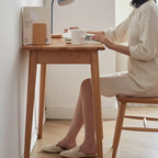 Bureau individuel en bois naturel avec tiroir
